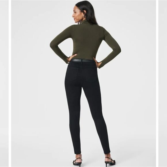 Spanx Ankle Jeans in Clean Black Size XL Petite - Picture 2 of 7